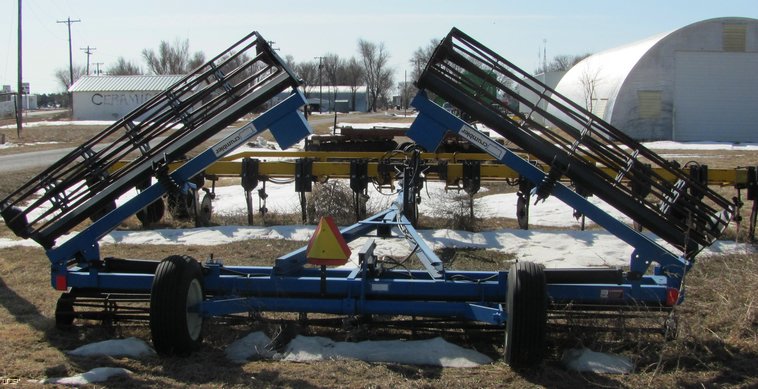 image for item 3029 DMI 32' crumbler