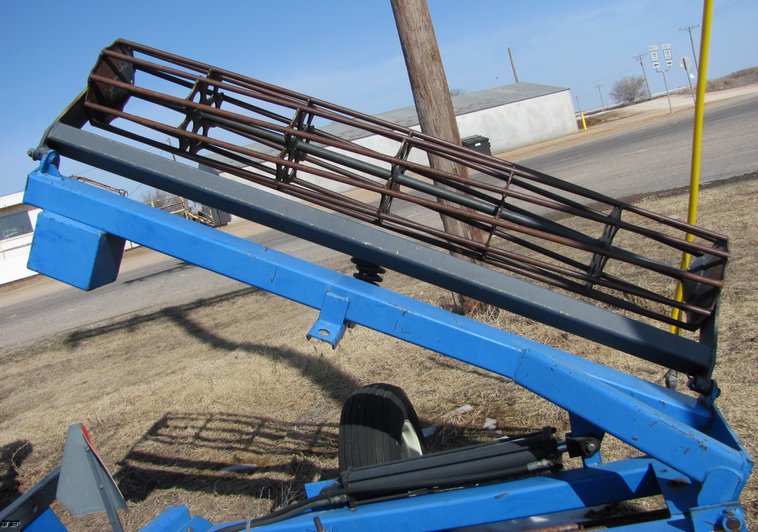 image for item 3029 DMI 32' crumbler