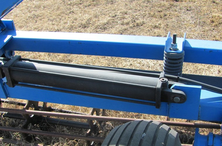 image for item 3029 DMI 32' crumbler