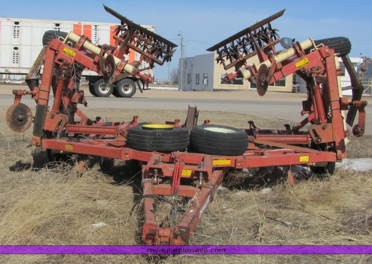 image for item 3030 Krause 3755 35' undercutter with pickers