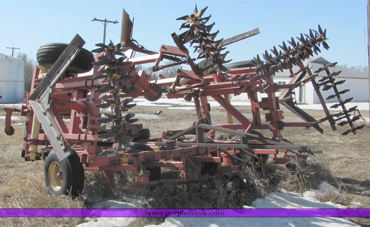 image for item 3030 Krause 3755 35' undercutter with pickers