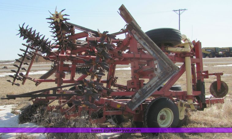 image for item 3030 Krause 3755 35' undercutter with pickers