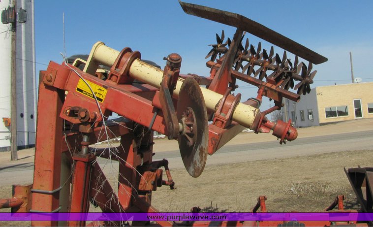 image for item 3030 Krause 3755 35' undercutter with pickers