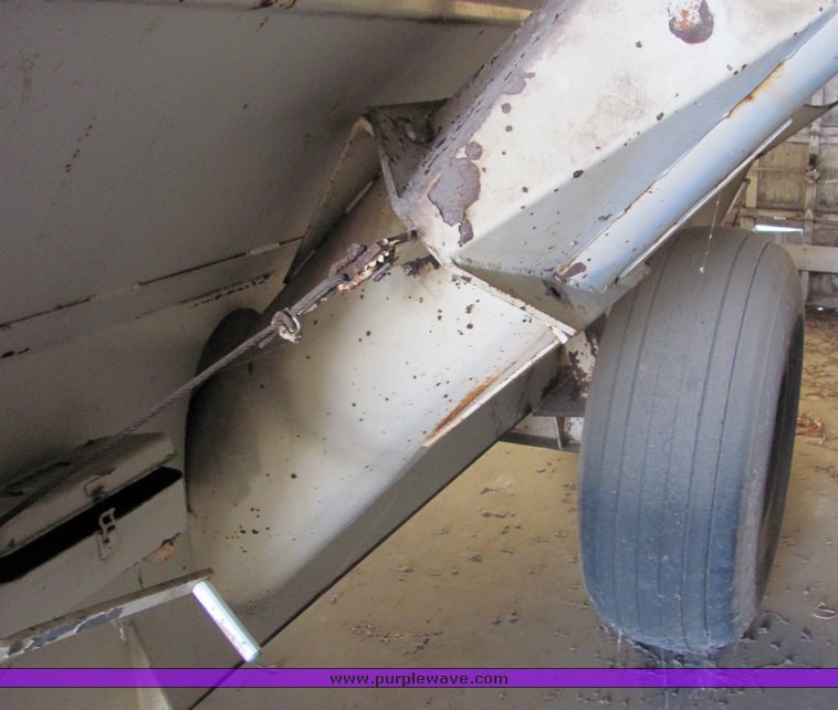 image for item 3032 BJM 450C grain cart