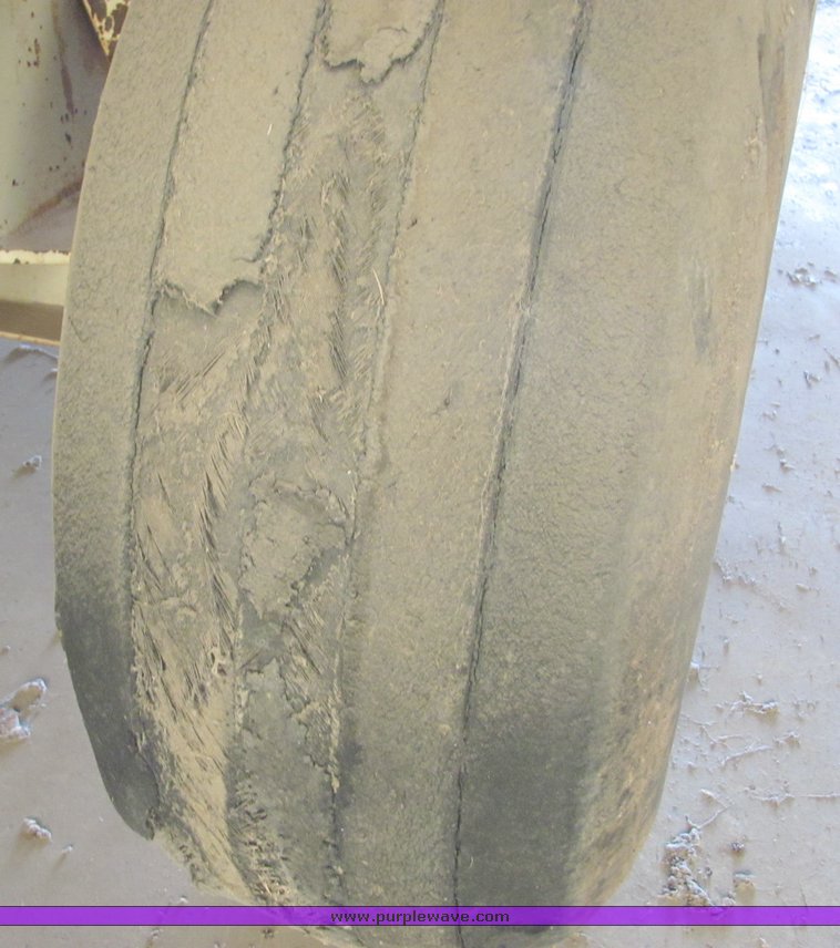 image for item 3032 BJM 450C grain cart