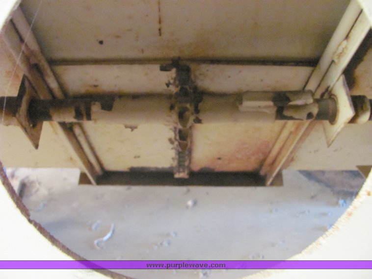 image for item 3032 BJM 450C grain cart