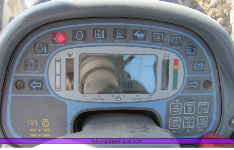 image for item 3034 1999 New Holland TV140 Bidirectional tractor