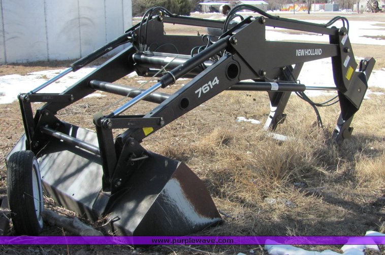 image for item 3034 1999 New Holland TV140 Bidirectional tractor