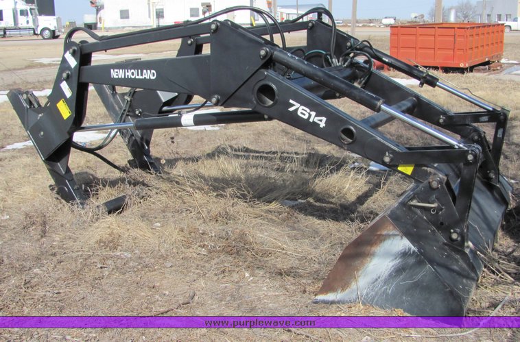 image for item 3034 1999 New Holland TV140 Bidirectional tractor