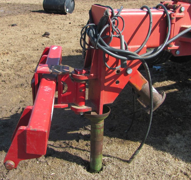 image for item 3037 Sunflower 9432 40' double disc drill