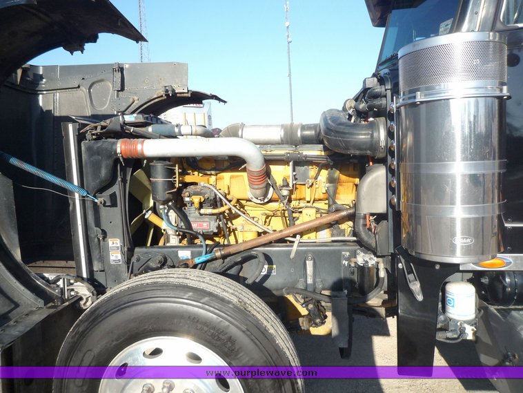 image for item 3999 2003 Peterbilt Conventional 379-127 semi tractor