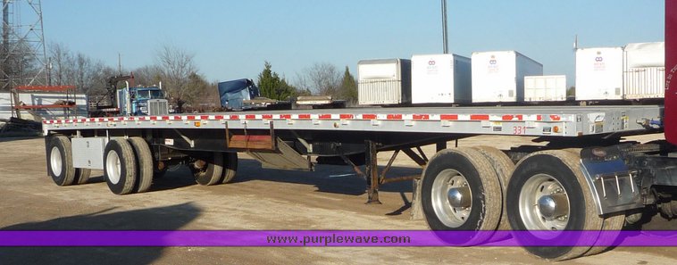 image for item 4001 2000 Wilson 48' flatbed trailer