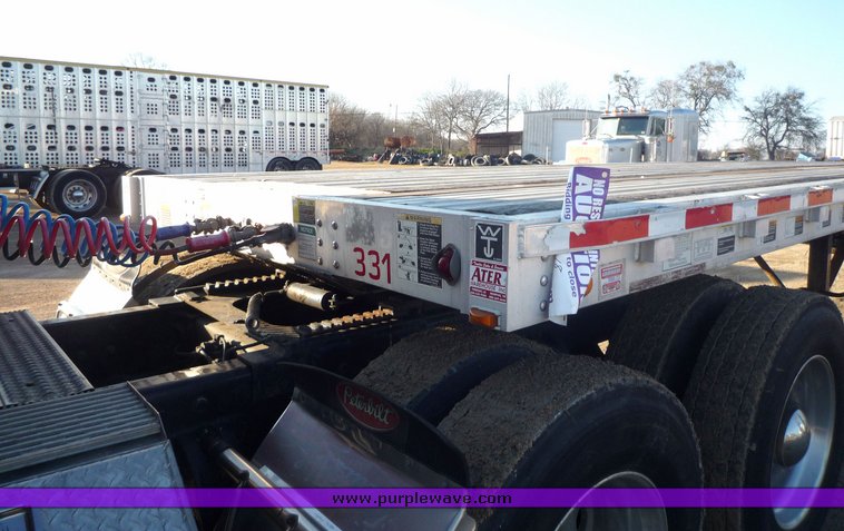 image for item 4001 2000 Wilson 48' flatbed trailer