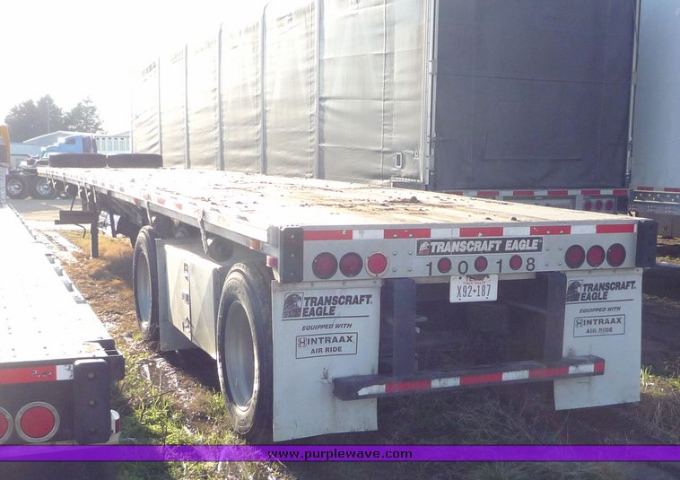 image for item 4002 2001 Transcraft Eagle 48' flatbed trailer