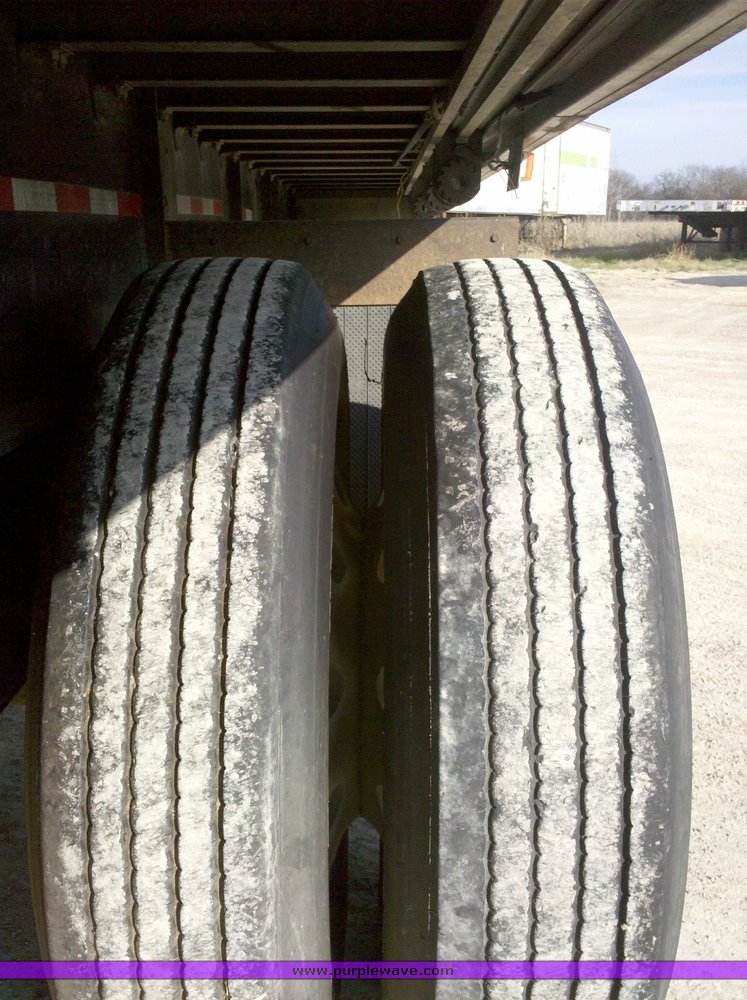 image for item 4007 2002 Transcraft Eagle 48' flatbed trailer