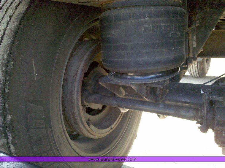 image for item 4007 2002 Transcraft Eagle 48' flatbed trailer