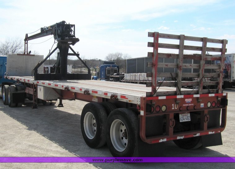 image for item 4009 1999 Lufkin Feather Light XL 40' flatbed trailer