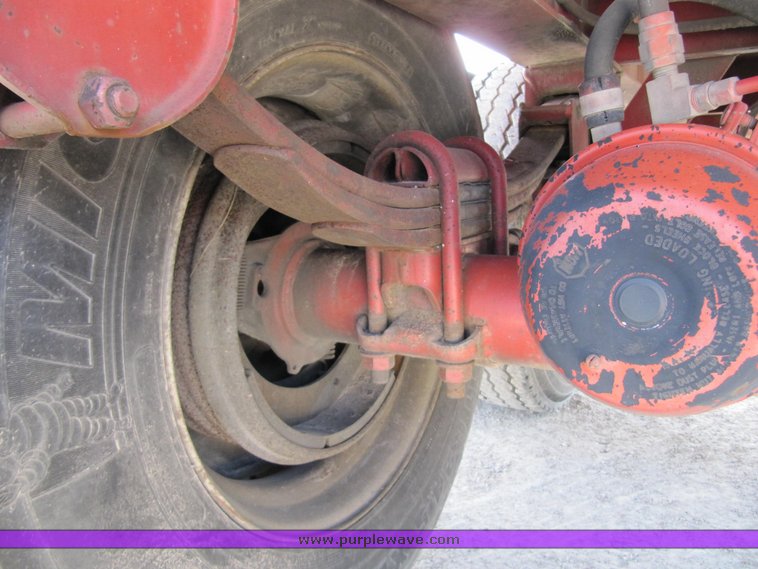 image for item 4009 1999 Lufkin Feather Light XL 40' flatbed trailer