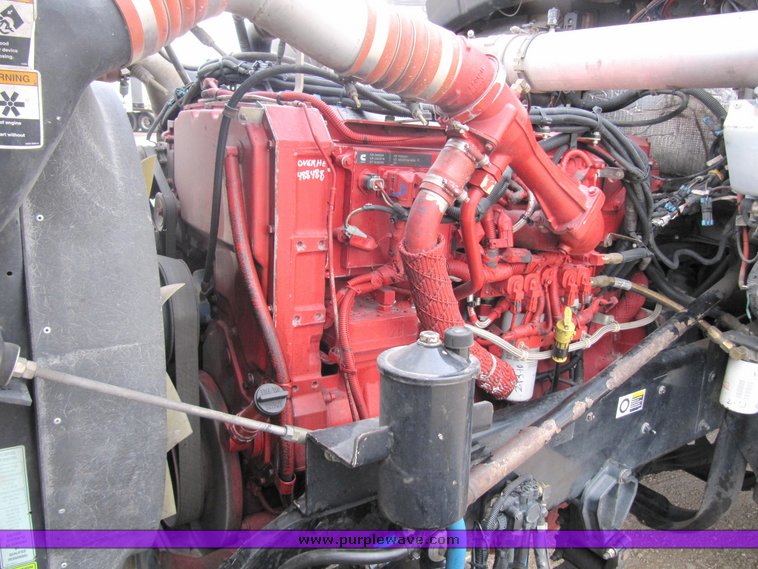 image for item 4010 2005 Kenworth Construct W900B semi tractor