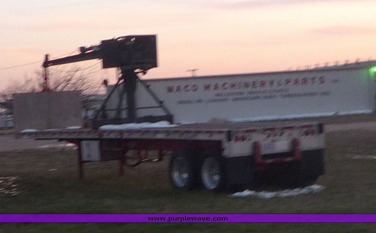 image for item 4012 1997 Wilson Road Brute 40' flatbed trailer