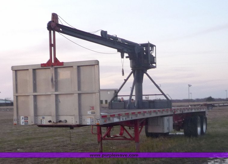 image for item 4012 1997 Wilson Road Brute 40' flatbed trailer