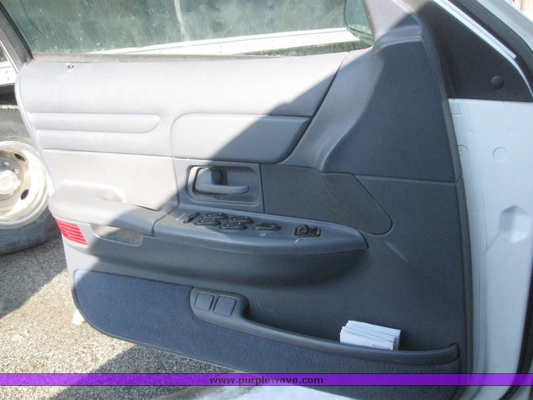 image for item 4236 1999 Ford Crown Victoria Police Interceptor