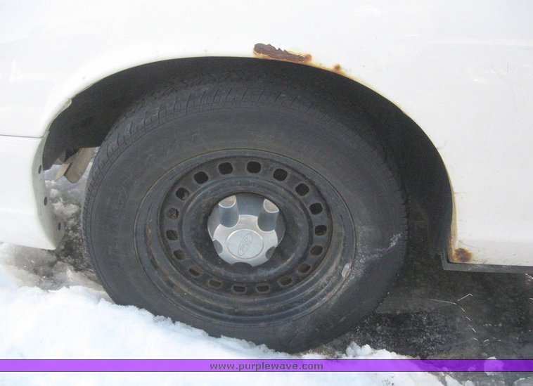 image for item 4236 1999 Ford Crown Victoria Police Interceptor