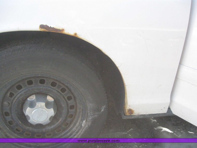 image for item 4236 1999 Ford Crown Victoria Police Interceptor