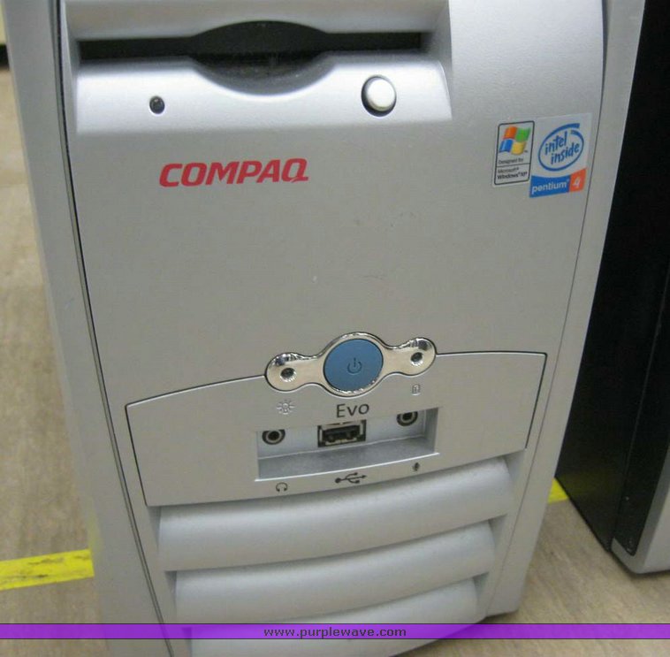 image for item 7907 (4) Compaq computers
