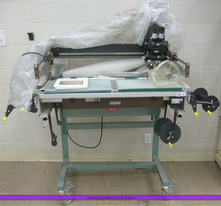 image for item 7958 Richards Mim 335100 light table