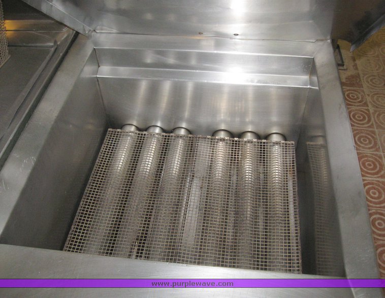 image for item 7979 (5) Pitco Frialator deep fat fryers