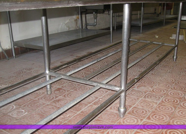 image for item 7981 Stainless steel prep table