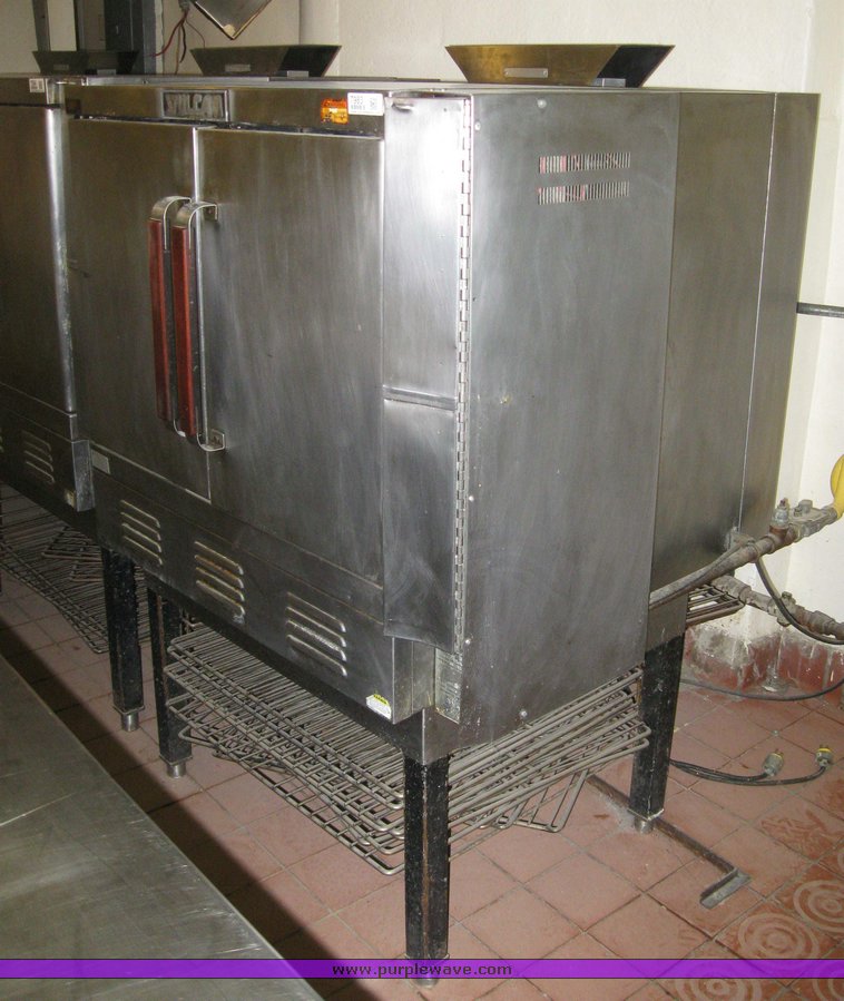 image for item 7983 Vulcan gas convection oven