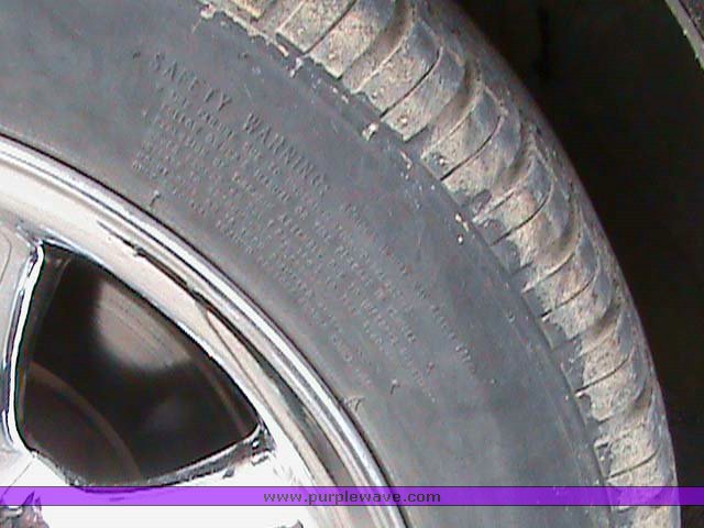 image for item 1001 1998 Cadillac Catera