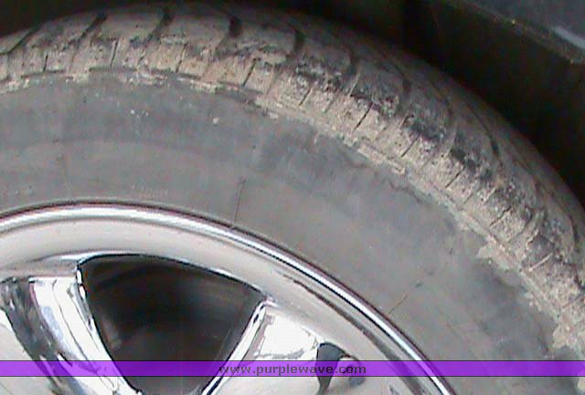 image for item 1001 1998 Cadillac Catera