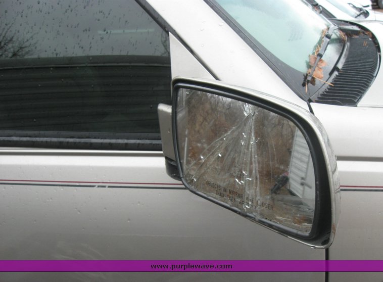 image for item 2093 2000 Cadillac Escalade