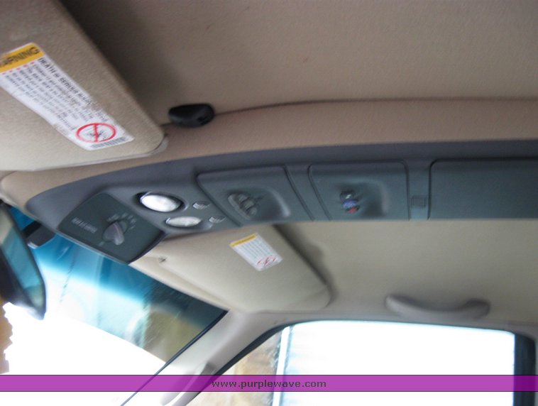 image for item 2093 2000 Cadillac Escalade