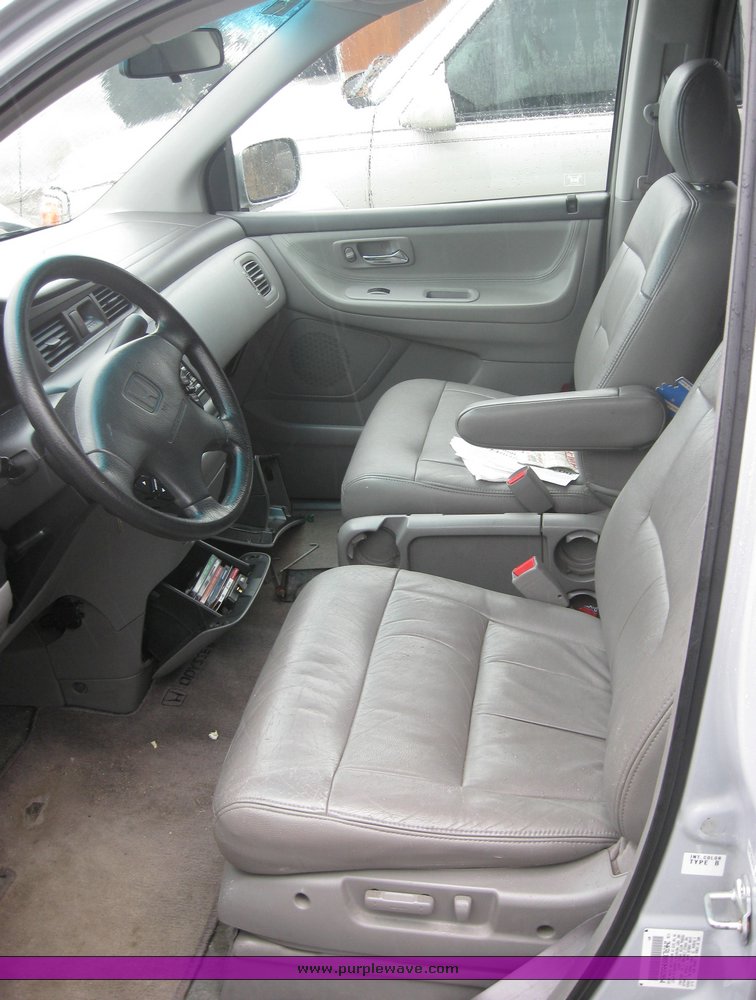image for item 2094 2001 Honda Odyssey EX