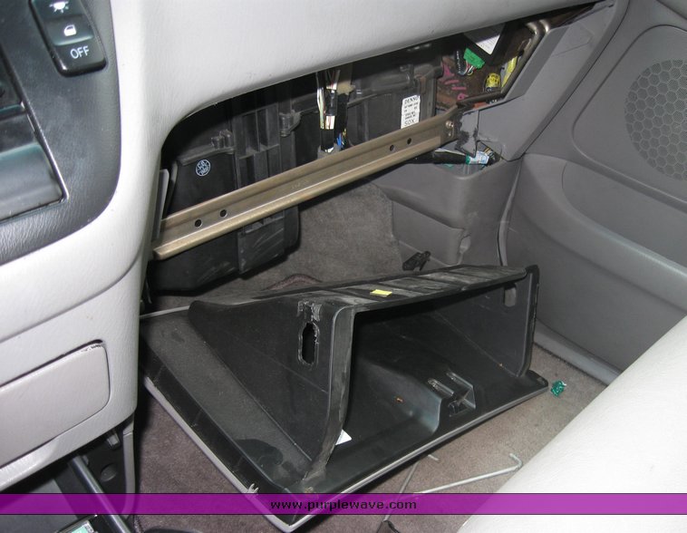 image for item 2094 2001 Honda Odyssey EX