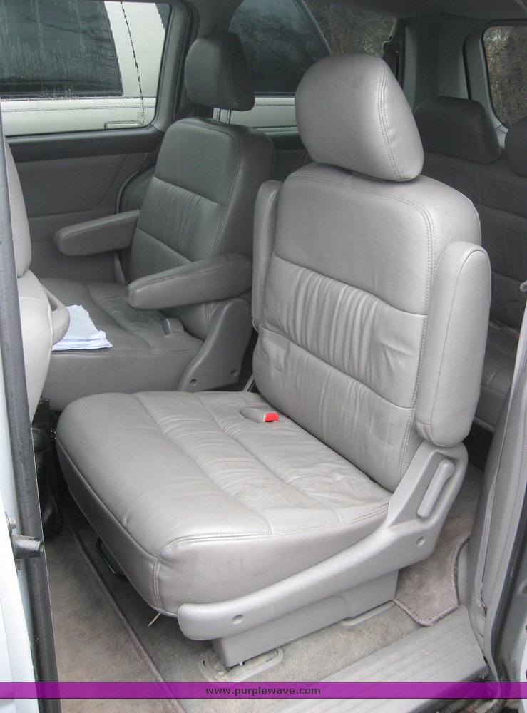 image for item 2094 2001 Honda Odyssey EX