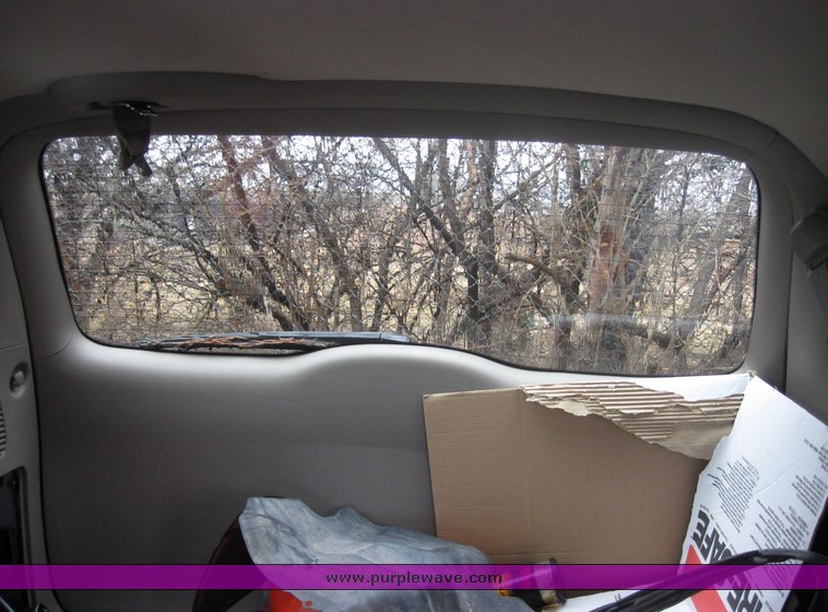 image for item 2096 2004 Toyota Sienna