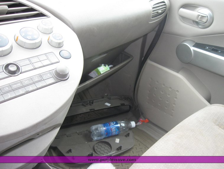 image for item 2097 2005 Nissan Quest SE