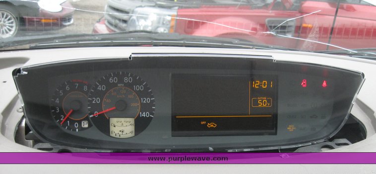 image for item 2097 2005 Nissan Quest SE