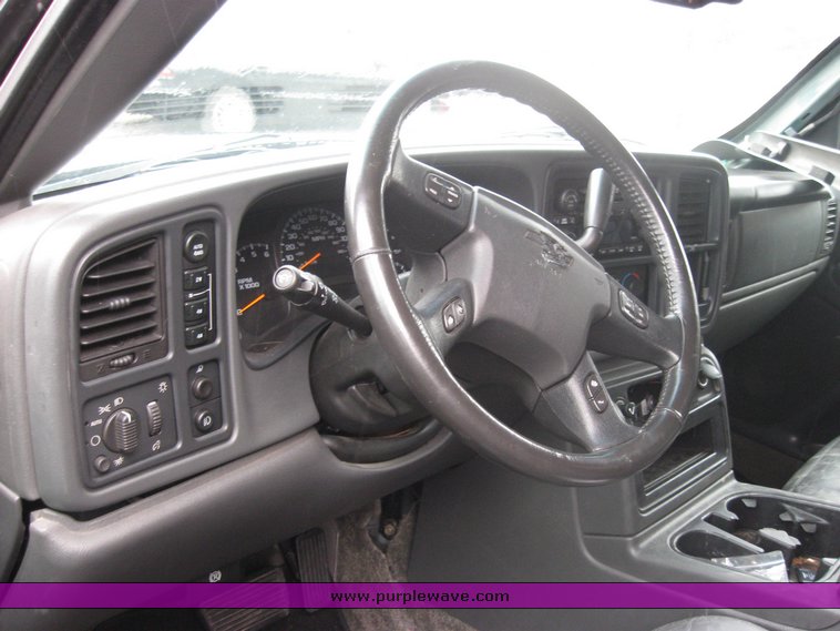 image for item 2099 2003 Chevrolet Avalanche K1500