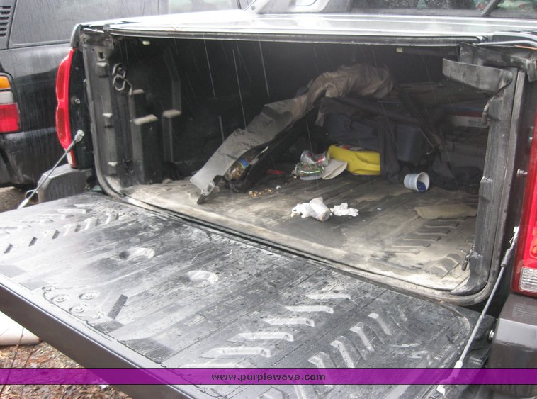 image for item 2099 2003 Chevrolet Avalanche K1500