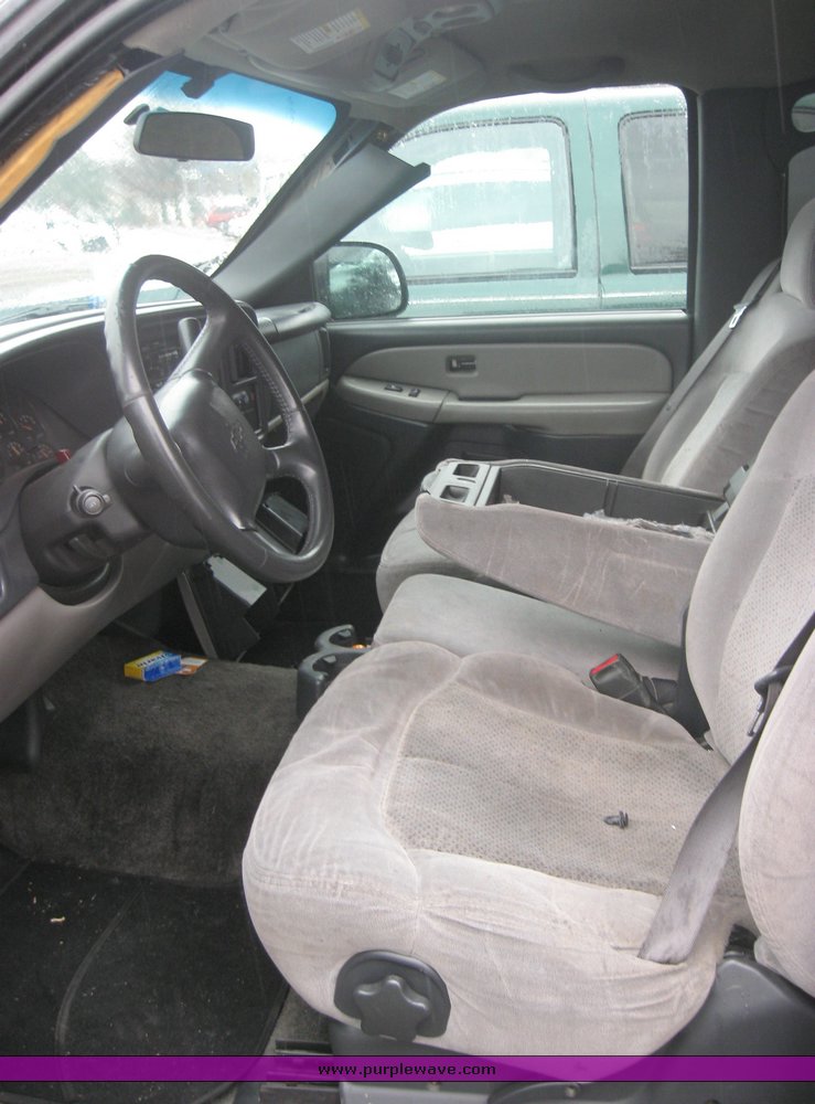 image for item 2100 2001 Chevrolet Tahoe K1500