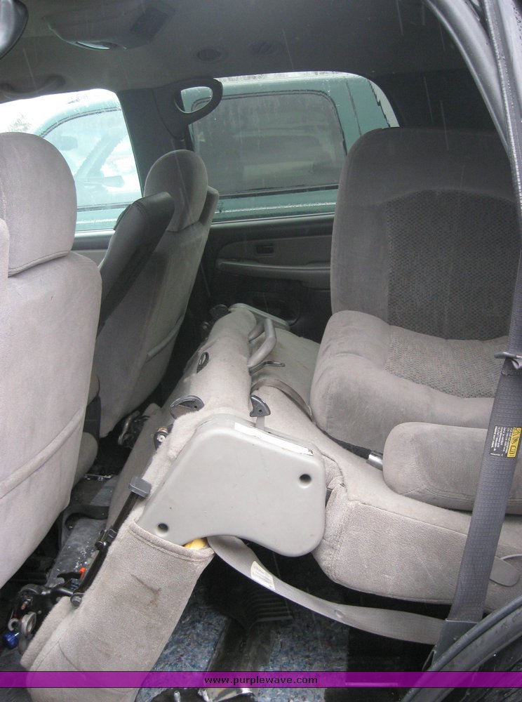 image for item 2100 2001 Chevrolet Tahoe K1500