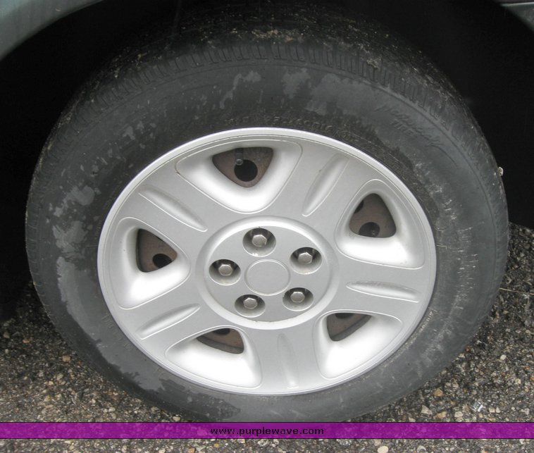 image for item 2102 2003 Dodge Intrepid SE