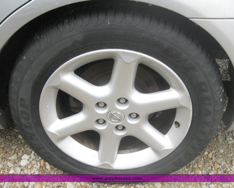 image for item 2103 2002 Nissan Altima