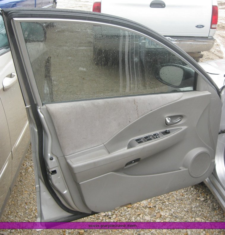 image for item 2103 2002 Nissan Altima